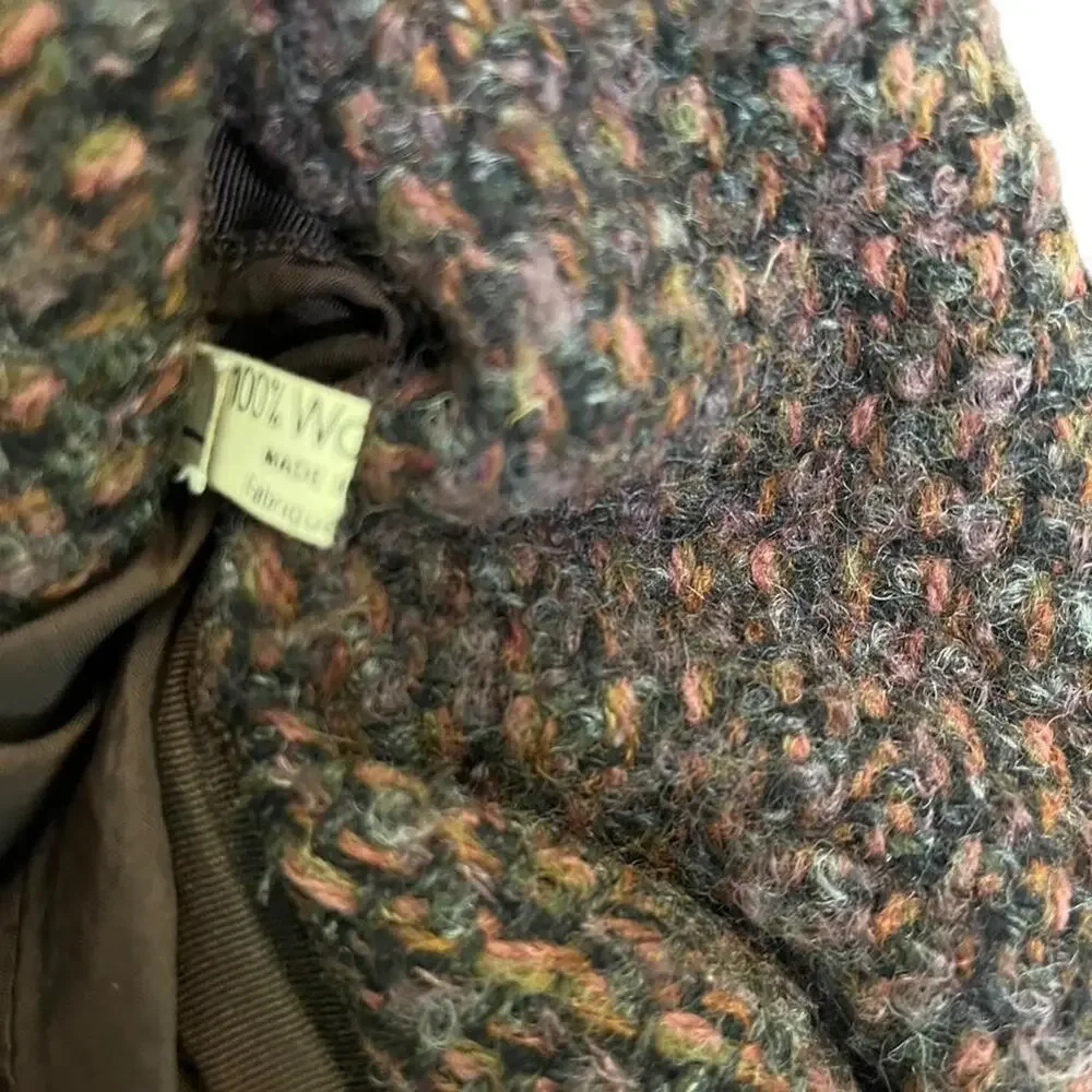 Multicoloured knitted beret with a